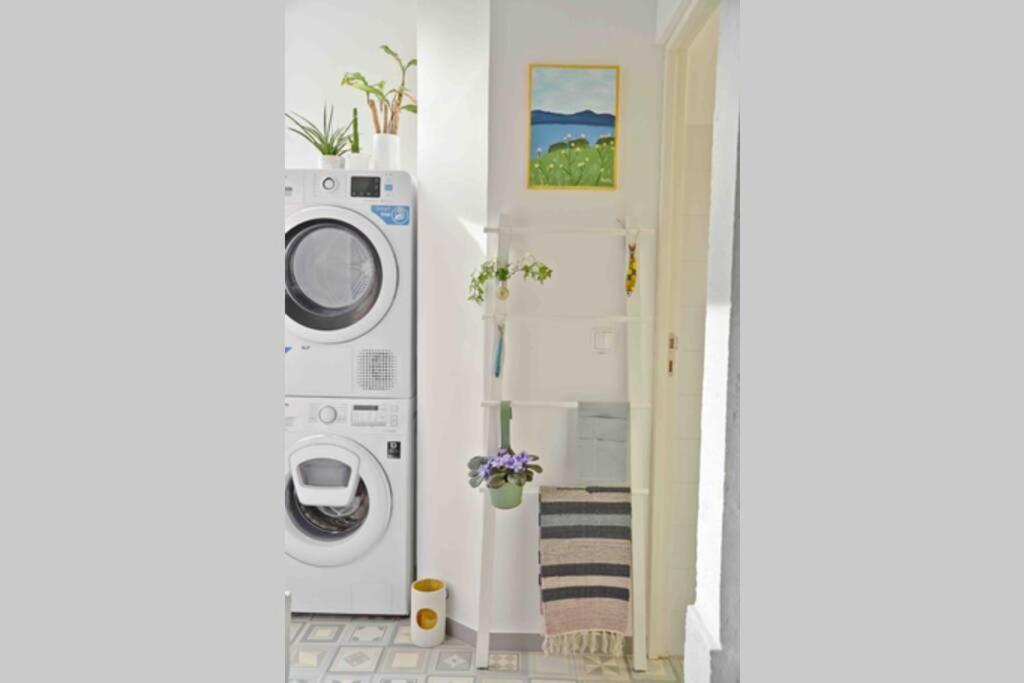 Two Bedroom Cozy Flat By River In Quiet Art Zone Lissabon Exterior foto