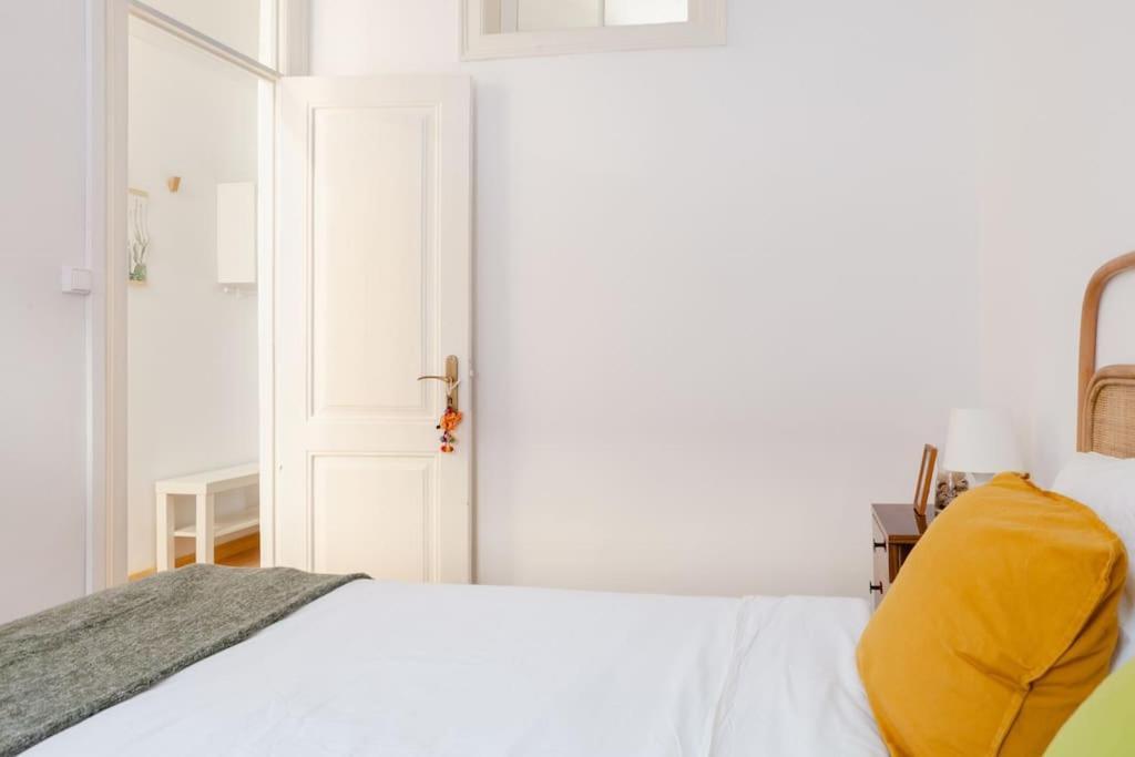 Two Bedroom Cozy Flat By River In Quiet Art Zone Lissabon Exterior foto